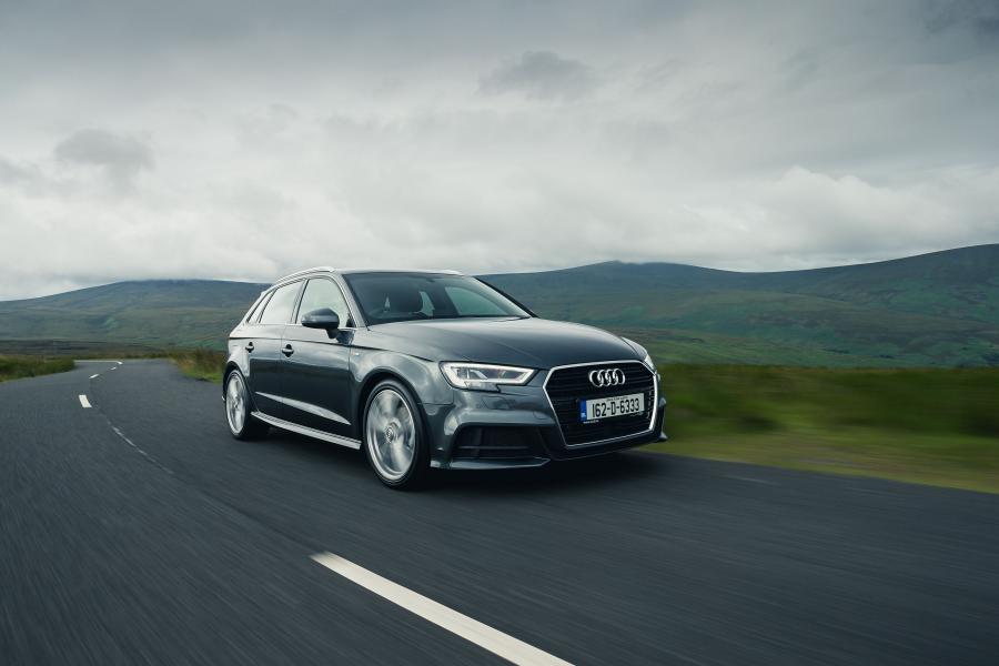  Audi A3 Sportback 2.0 TFSI S-Line (8V) 2016 года  (UK) (фото 6 из 10)